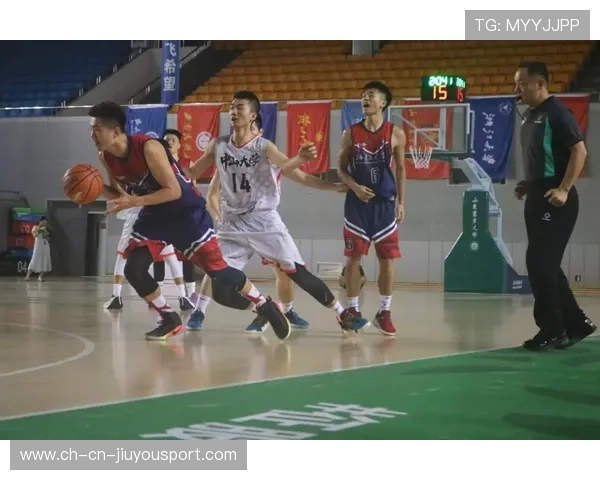 拼搏精神推动中国篮球前行,篮球运动培养人的顽强拼搏